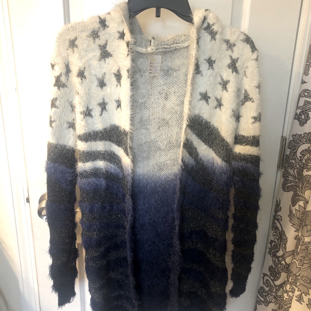 NWT super soft glitter star/stripe ombre sweater